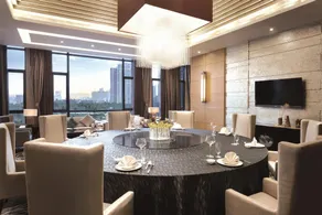 Wyndham JinJiang Hotel - Image 4