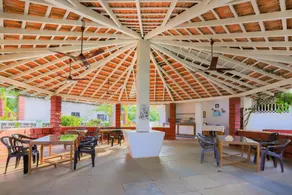 OYO White Negro Guest House Near Anjuna Beach - Image 5