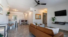 Luxury 2BD 2BTH Condo 5 - Image 2