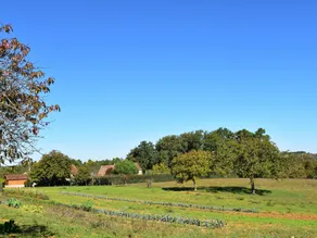 Beautiful holiday home with heated pool - Image 3