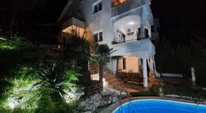 Villa Georgina with cats - Image 2