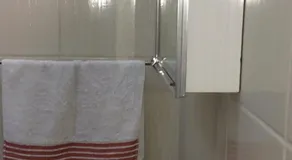 Próximo ao Consulado - Quarto Inteiro - Image 4