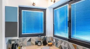 Sleeps 8 Pet friendly Garden & Roof Terrace - Image 3