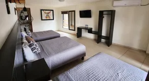 Hotel Sierra Linda - Image 2