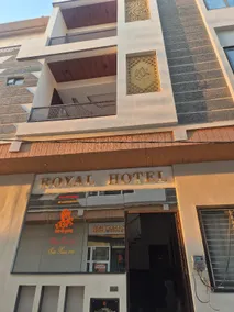 Royal Hotel - Image 3