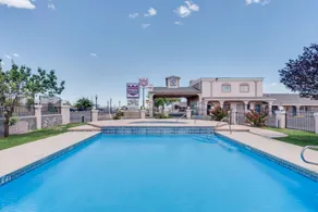 Knights Inn Van Horn - Image 2