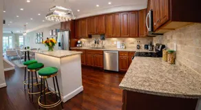 Grand DC Group Retreat Sleeps 22 Free Parking - Image 2