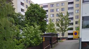 HHH Newly renovated big 4-bedroom apt with balcony, free parking for 2 cars - Image 3