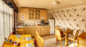 Blythewood Guest House - Image 2