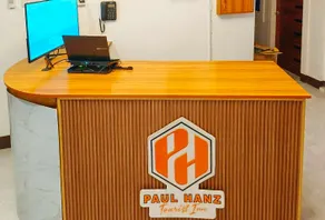 RedDoorz at Paul Hanz Tourist Inn and Events Place - Image 5