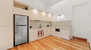 3BR House with Parking near ICC & Darling Harbour & CBD - Image 5