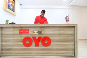 OYO Hotel R K Grand - Image 4