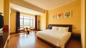 Salon Hotel - Image 2