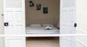 Sea View Residence - Image 3