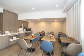 Hanting Hotel Shenzhen Huaqiang North Yannan Metro Station - Image 2