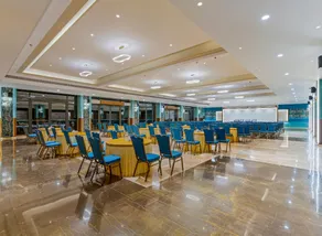 Woodrose Banquets and Hotel - Image 4