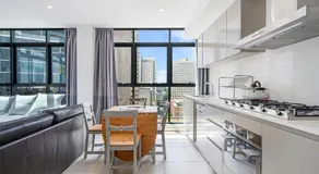 LuxLiving Sydney CBD 2 BEDs Luxury Modern Apartment - Image 3