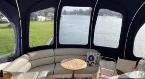 ENTIRE YACHT LUXURY TRANQUIL -RELAXING - HEATED -2 Double bedrooms both en-suit -70sqm -QUIET and PEACEFUL- HEATING - sleeps up to 4 people - moored on our Private Island - nearby LEGOLAND THORPE PARK ASCOT RACES WENTWORTH LONDON Lapland UK NO Parties - Image 2