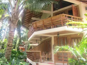 Nigi Nigi Nu Noos Beach Resort - Image 2