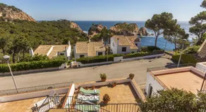 CALA NOSTRA -ROCA ROSA-Reihenhaus mit Meerblick und Pool-Tamariu - Image 3