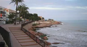 ADOSADO A 50M DE LA PLAYA EL CARGADOR - Image 5