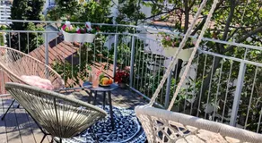 Apartment with a terrace - Image 3