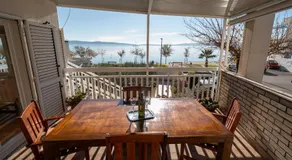 Seafront Escape - Image 5