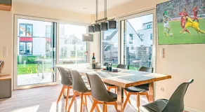 Haus Kranich Modern Retreat - Image 4