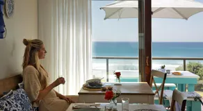 Mykonos Luxury Beachfront Accommodation - Image 4
