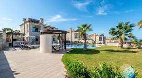 Bliss Villas Complex with private pool - Image 3