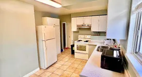 D3 Room Near Airport - Image 5