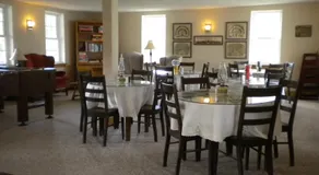 The Sterling Inn - Image 2