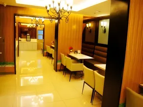 Goldmet Inn·Datong Nanhuan Road Mingtang Park - Image 3