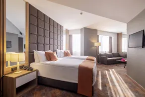 Grand Sapphire City Hotel - Image 2