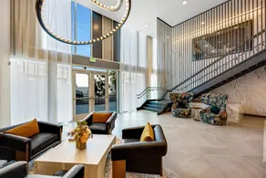 The Hollywood Highline 2 bed Apt WITH FREE PARKING in Hollywood - Image 2