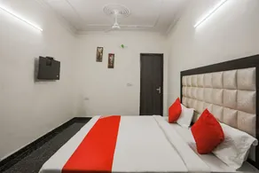 OYO Saurav Villa - Image 3