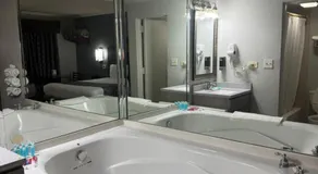 Blue Star Motel - Image 3