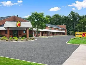 Beachwood Inn - Image 2