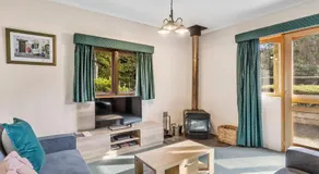 The Clocktower - Serene Stay at Herons Rise Vineyard - Image 2