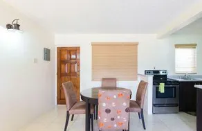 New Kingston Guest Apartment IV - Image 4