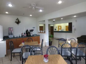 Americas Best Value Inn Carrollton - Image 3