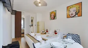 Buttes Chaumont - Sunny 2P apartment - Image 2
