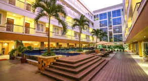 Sylvia Hotel Premier Kupang - Image 2