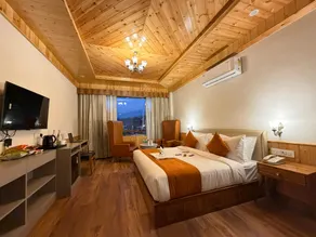 Snow Apple Resort By West Western - A Luxury Mountain Retreat #Centrally Heated & Air Cooled #Swimming Pool - Image 3