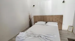 YANNIS GUEST HOUSE - Image 2
