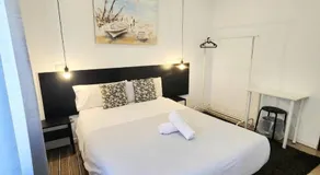 AYZ Javier Cabrini - Auto check-in property - Image 4
