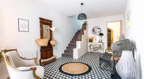 La Maison Rose - Image 2