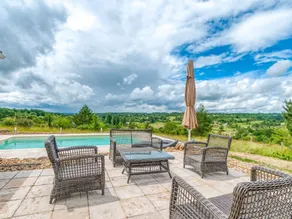 Villa in Aquitanien mit Pool und Grill - Image 2