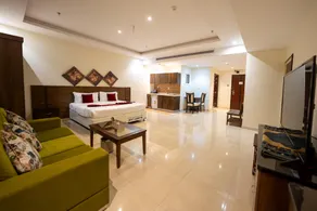 Golden New Hira - Image 2