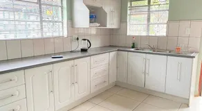 Stay Arcadia Guest House - Image 4